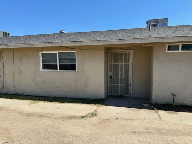 Building Photo - Modesto 2 Bedrooms 1 Bathroom Duplex
