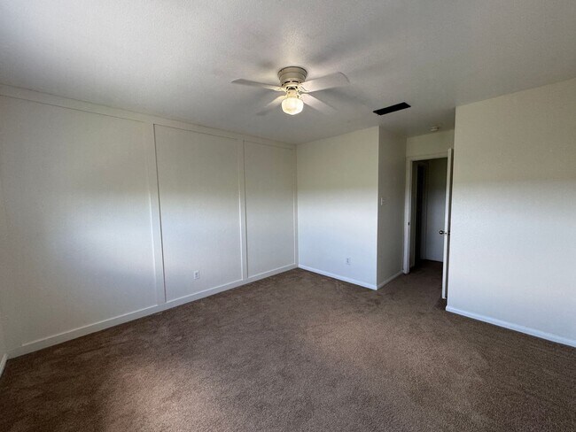 Building Photo - 6402 Taree Loop