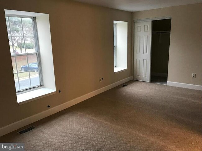 Building Photo - 6182 Martins Landing Ct