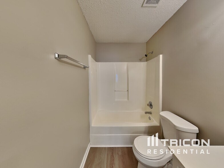 Building Photo - 109 Riley Way