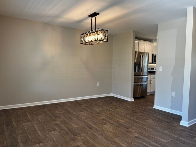 Building Photo - Ultra Spacious Living in Lake Tyler Subdivision