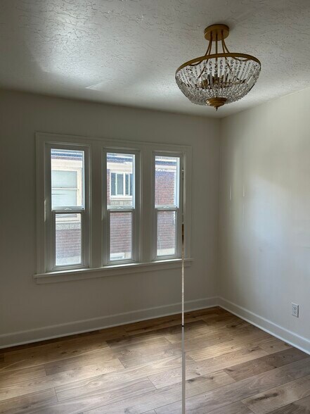 Building Photo - 2425 Van Buren Ave