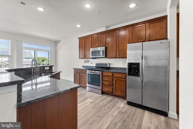 Building Photo - 5974 Logans Way