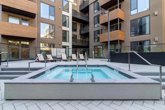 Building Photo - 260 Brooklyn Basin Wy