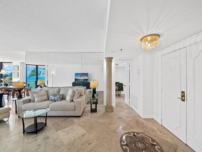 Building Photo - 2917 S Ocean Blvd