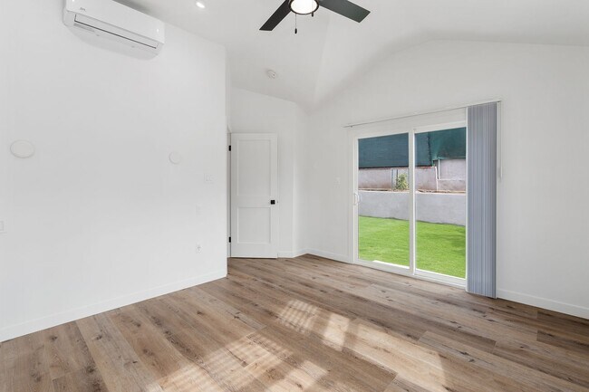 Building Photo - Designer Culver/Fairfax House + Studio | Dog Run & Private Orchard | 3-Car Parking