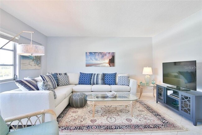 Building Photo - 1700 Benjamin Franklin Dr