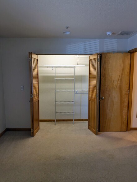Bedroom closet - 920 NW Naito Pky