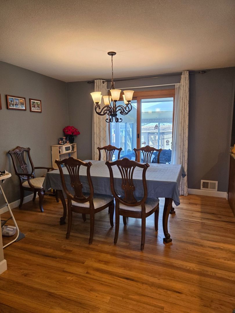 Building Photo - 500 Estes St