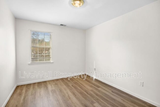 Building Photo - 428 Cambrian Ridge Trail