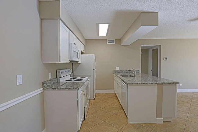 Building Photo - Mystic Gardens 5303-316