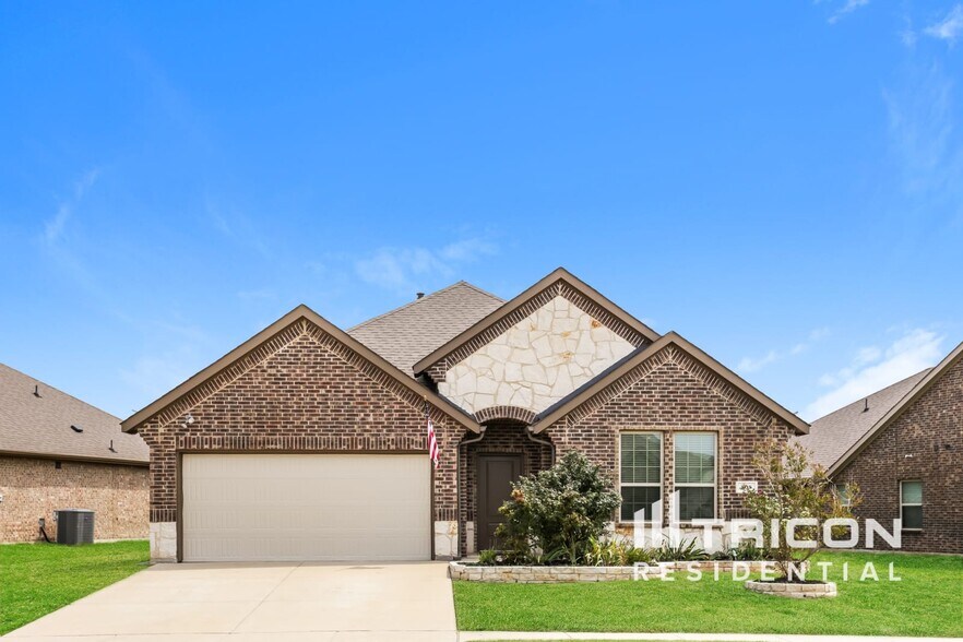 Primary Photo - 505 Pleasant Hill Ln
