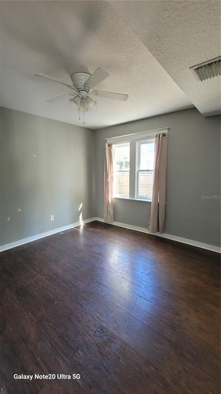 Building Photo - 801 E Osborne Ave