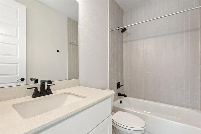 Building Photo - 356 Milkwood Ter