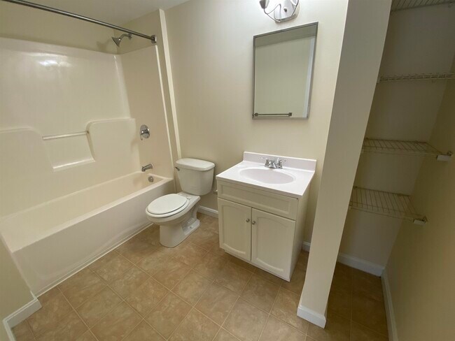 Building Photo - 80 Sentinel Court