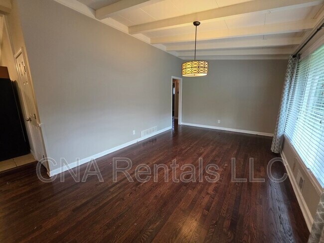 Building Photo - 3659 Ashwood Dr SE