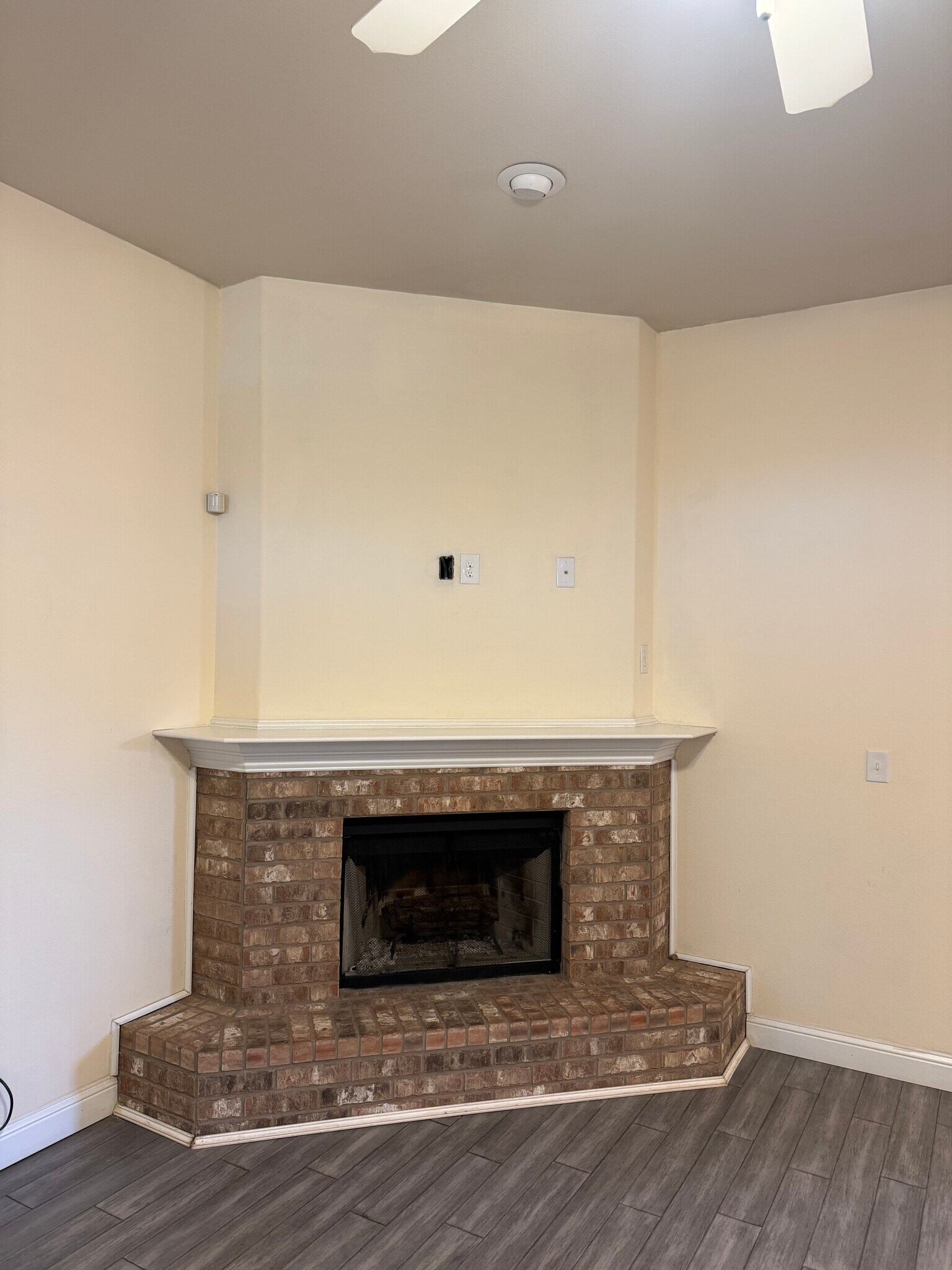 Building Photo - 9708 Quitman Ave