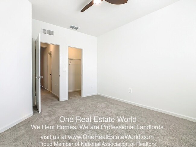 Building Photo - 2971 Maloof Dr