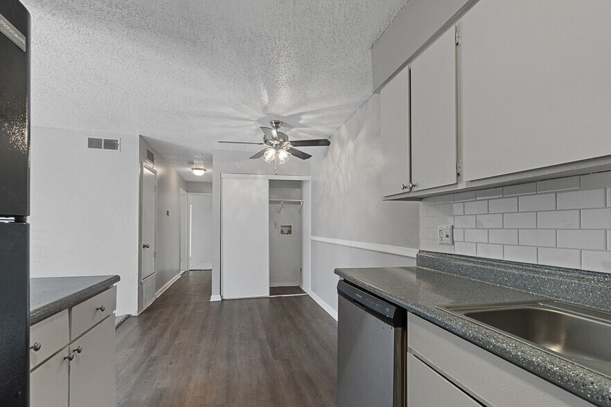 Maverick on Gilmer 614 Gilmer Rd Longview TX 75604 Apartment Finder
