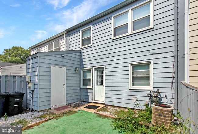 Building Photo - 9919 Boise Rd