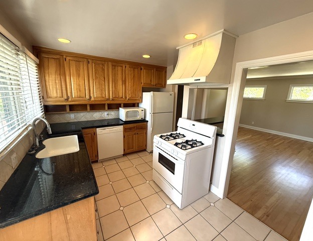 Kitchen - 625 30th St
