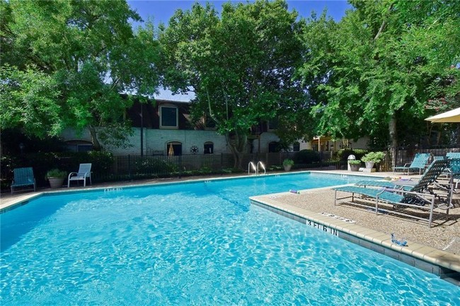 Building Photo - 7801 Shoal Creek Blvd