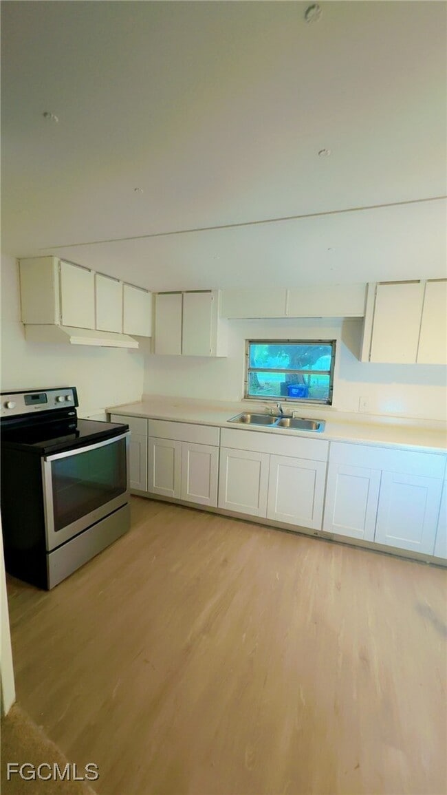 Building Photo - 26764 Token Ct