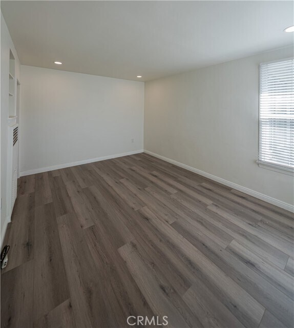 Building Photo - 1719 Cabrillo Ave