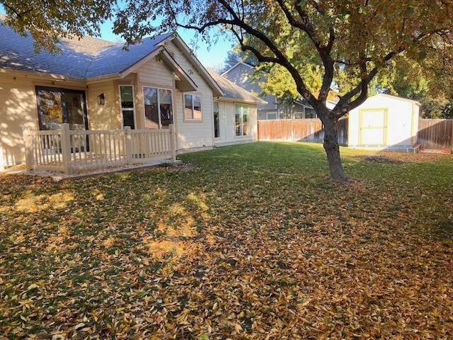 Building Photo - 900 N Player Ave