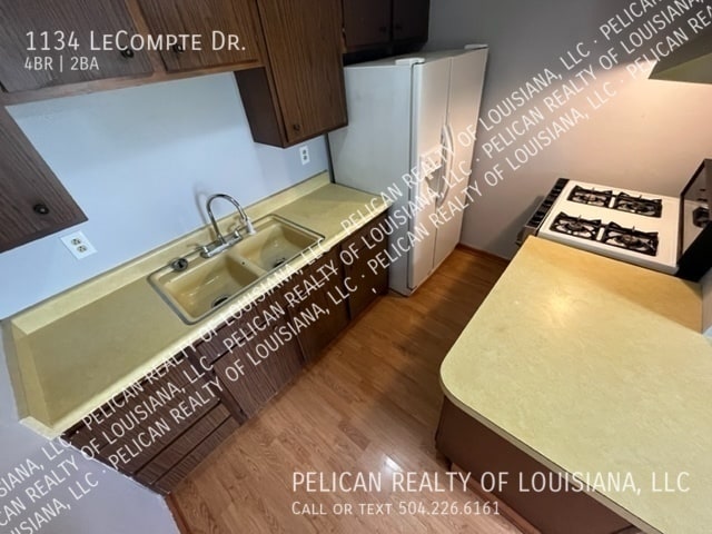 Building Photo - 1134 Le Compte Dr