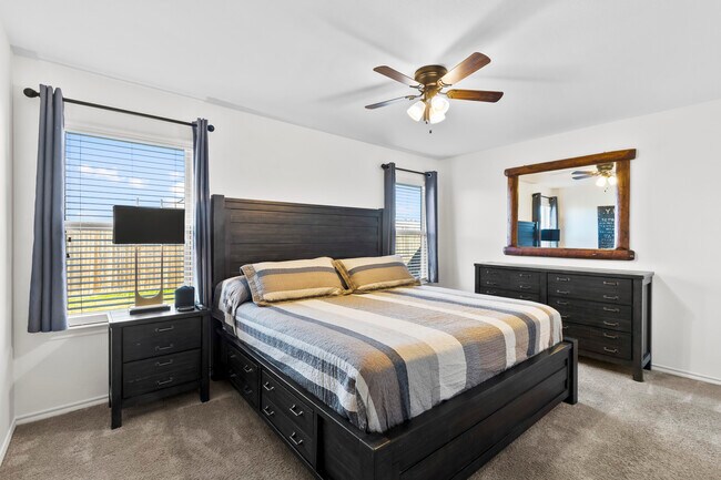 Building Photo - 1111 Mercury Dr