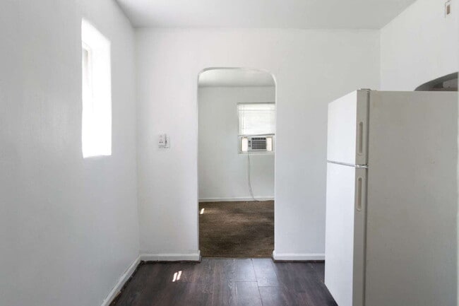 Building Photo - Affordable 2-Bedroom Home Near Downtown Xenia