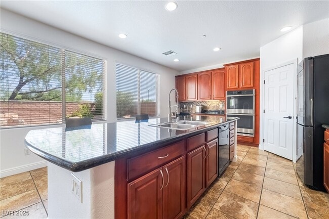 Building Photo - 9592 Staff Ln