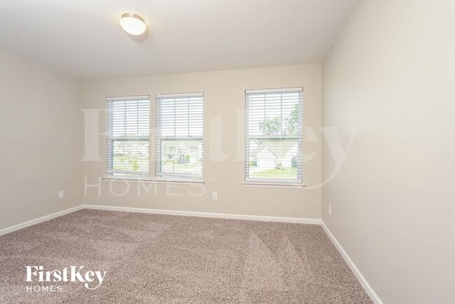 Building Photo - 2377 Dukes Hollow Ct