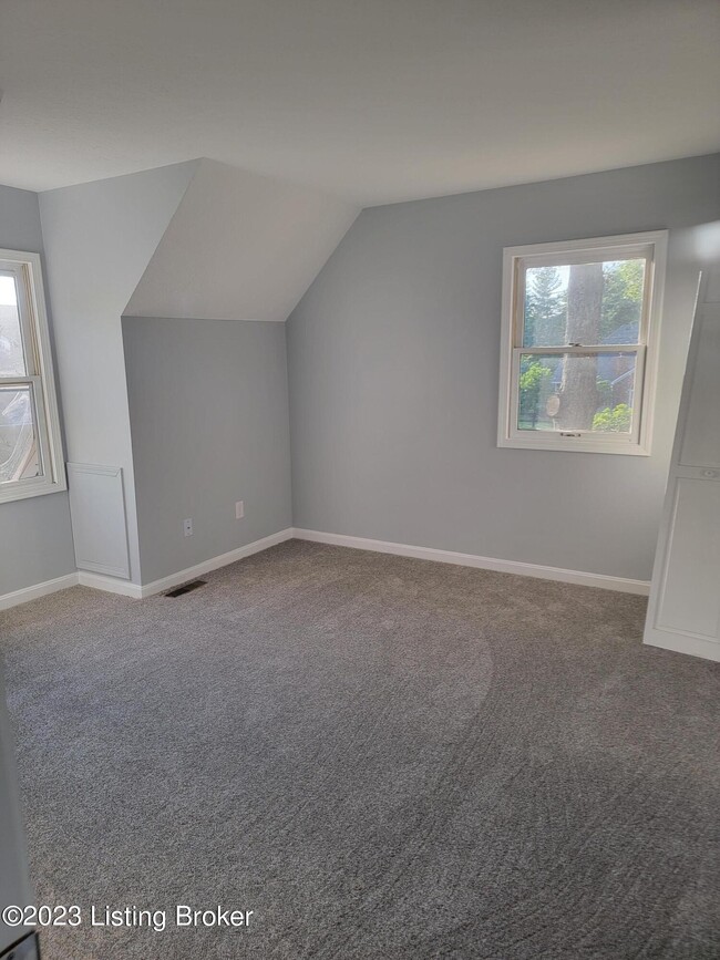 Building Photo - 10315 Amberwell Park Rd
