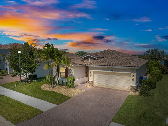 Primary Photo - 1786 Berkshire Cir SW