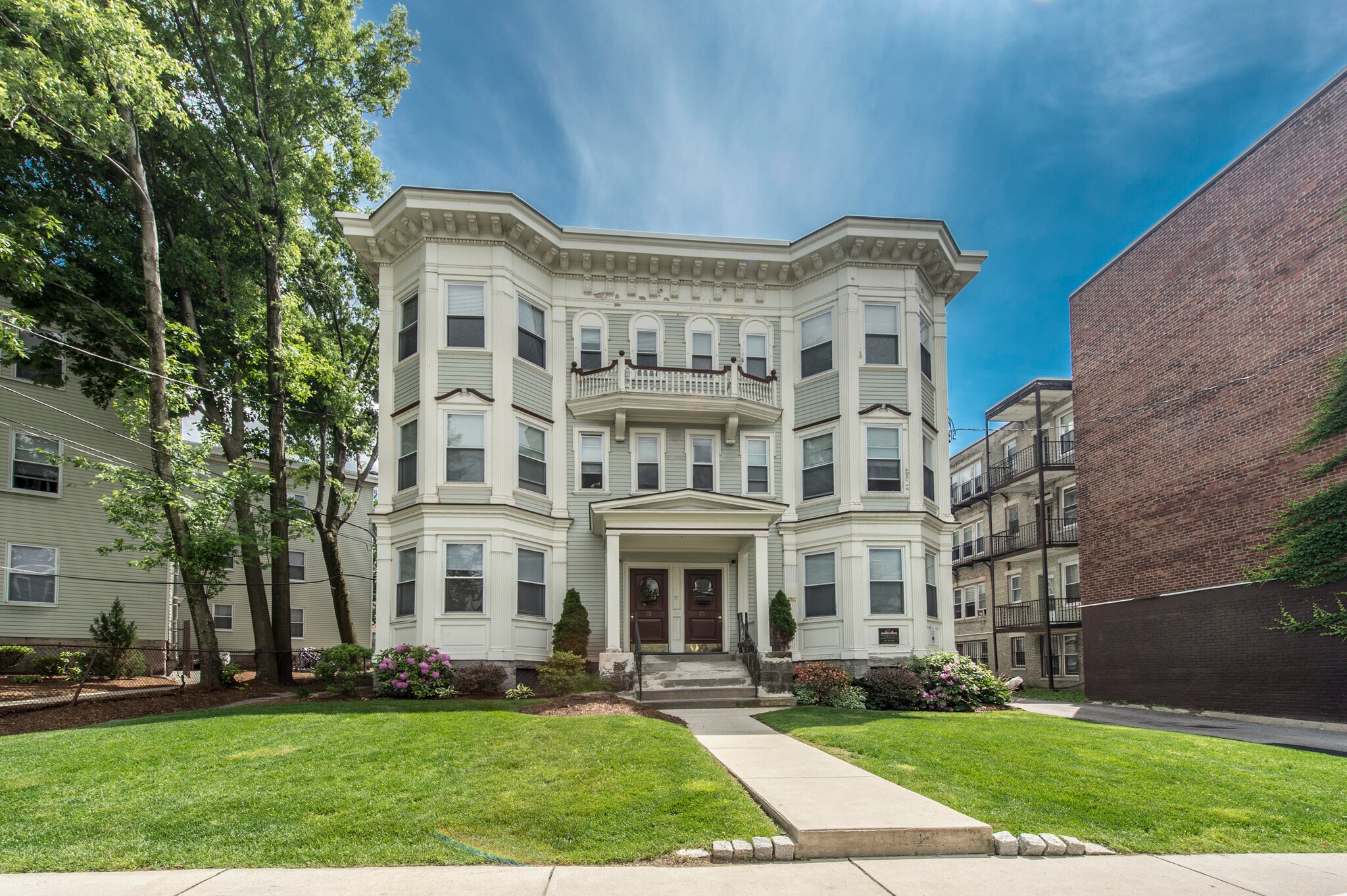 Building Photo - 52 Ashford St