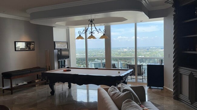 Building Photo - 3100 N Ocean Blvd