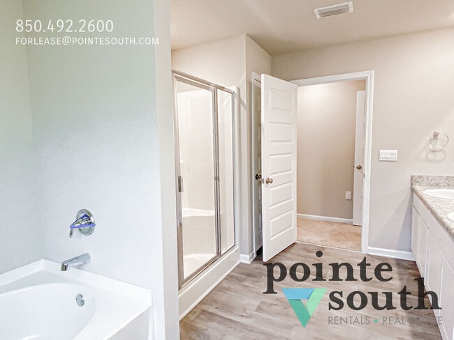 Building Photo - 7063 Abigail St