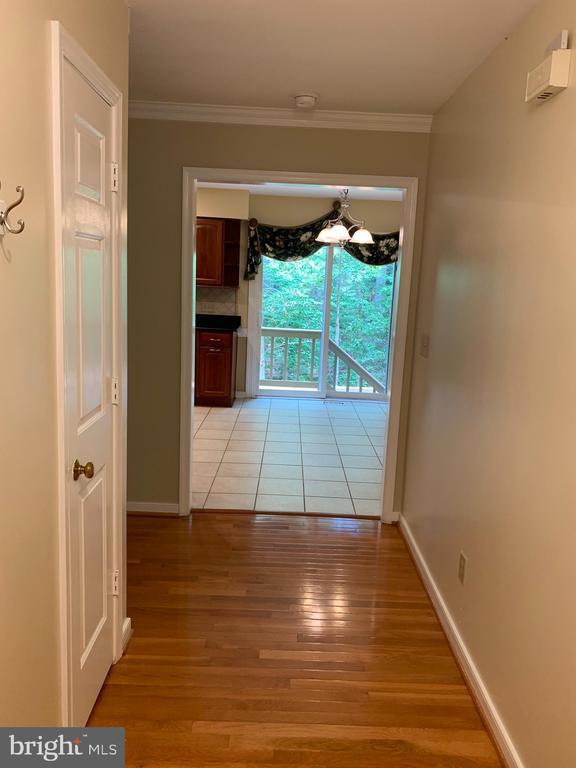 Building Photo - 2002 Admiral Dr