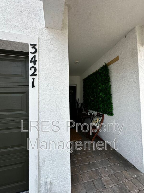 Building Photo - 3421 Beau Rd