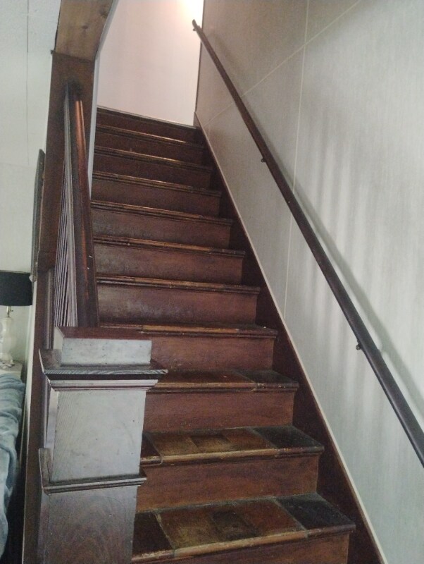 Building Photo - 121 Elm St