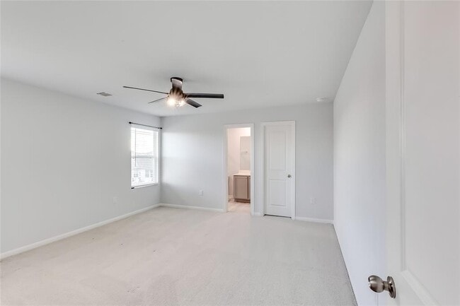 Building Photo - 6601 Avila Way