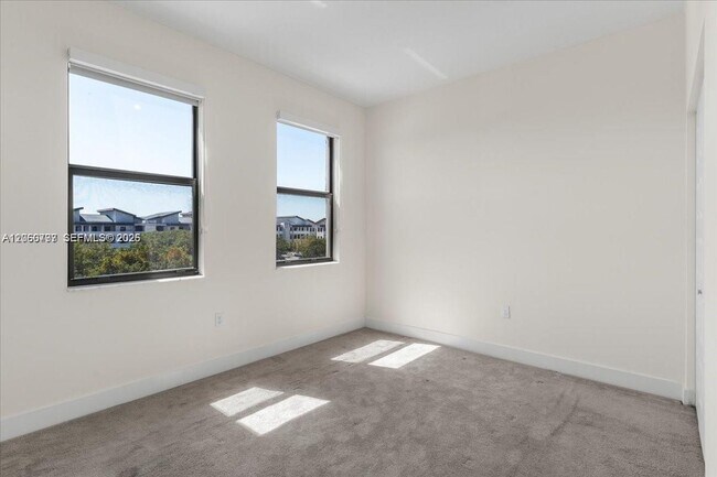 Building Photo - 8031 NW 104th Ave