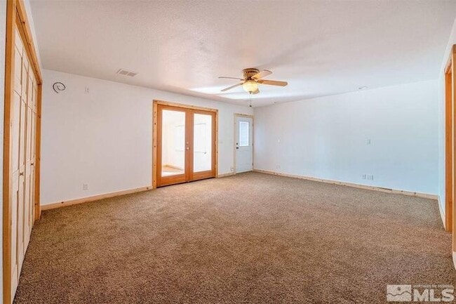 Building Photo - Spacious Lake-Adjacent Estate on 4.6 Acres in Silver Springs, NV