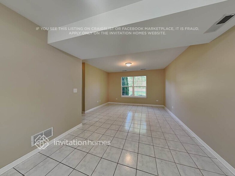 Building Photo - 29835 Bayshore Dr