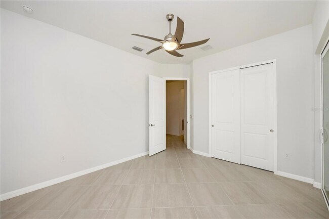 Building Photo - 12655 Wellen Golf St