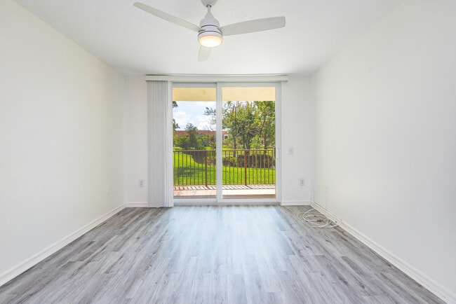 Building Photo - 602 Villa Cir