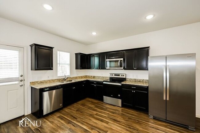 Building Photo - 6029 Mojave Dr