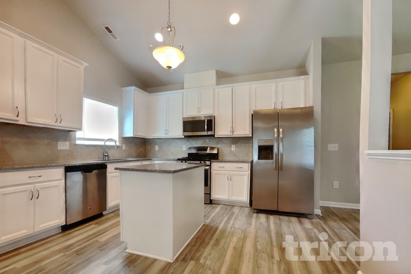 Building Photo - 156 Lakemont Dr